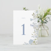 Soft Blue Floral Wedding Tischnummer (Stehend Vorderseite)