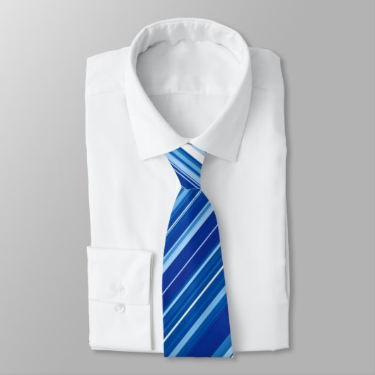 Soft Blue Stripes Neck Ties Krawatte (Gebunden)