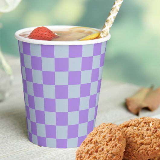 Soft Blue und Lavender Checked Pappbecher