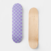 Soft Blue und Lavender Checked Skateboard (Vorderseite)