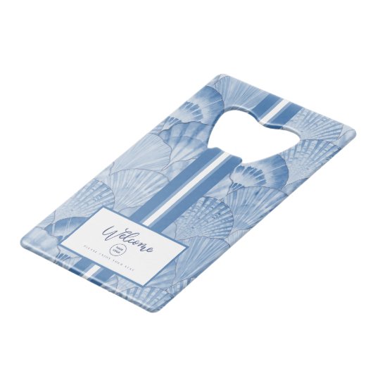 Soft Blue Watercolor Seashell Geldbeutel Flaschenöffner (Vorderseite Schrägansicht)