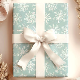 Soft Blue White Snowflakes Weihnachten Geschenkpapier