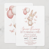 Soft Blush Bunny First Birthday Einladung (Vorne/Hinten)
