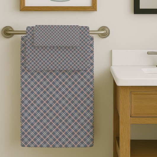 Soft Coral Plaid Towels Elegant Bath Essentials Badhandtuch Set