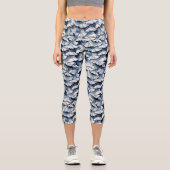 Soft Denim Blue Watercolor Ruffles Capri Leggings (Vorderseite)