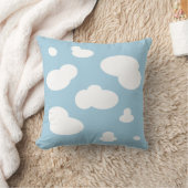 Soft Dusty Blue Cloud Print Square Throw Kissen (Decke)