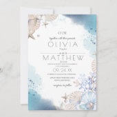 Soft Elegance Ocean Beach Coral Wedding Einladung (Vorderseite)