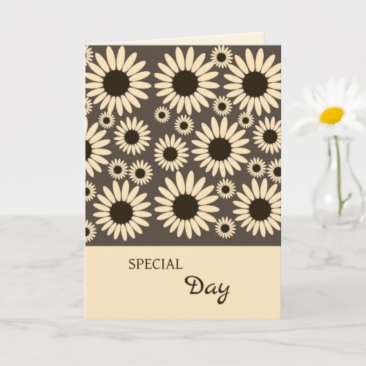 Soft Empress Brown Birthday Card Karte (Kleine Pflanze)