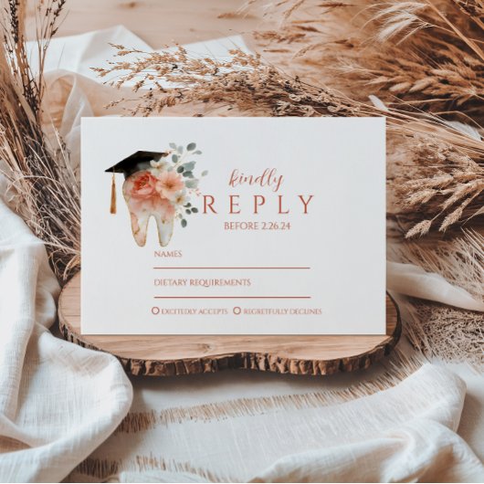 Soft Floral Tooth Graduation Party RSVP Karte