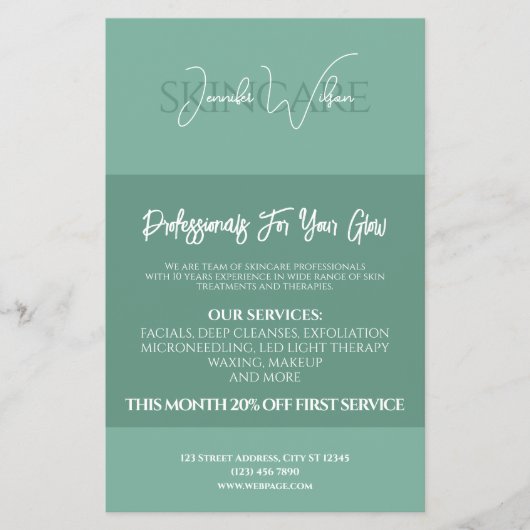 Soft green mint tone skincare flyer (Vorne)