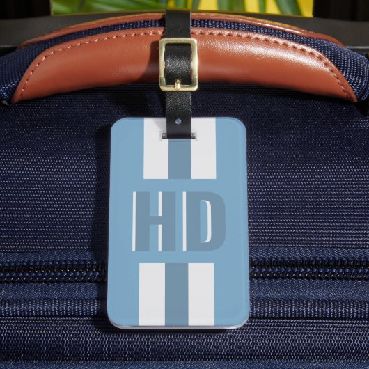 Soft Light Blue striped Shadow monogrammed modern Gepäckanhänger (Vorderseite Insitu 2)