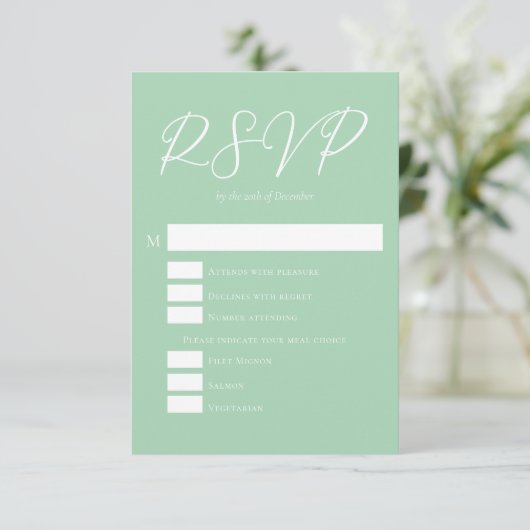 Soft Mint Green White Script Spring Wedding RSVP Karte (Stehend Vorderseite)