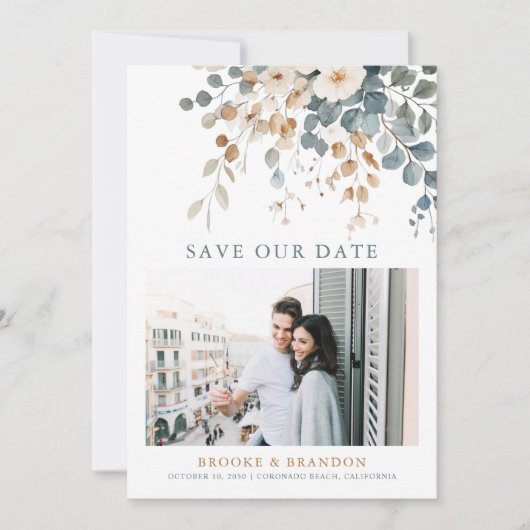 Soft Mute Earthy Tone Floral Water Foto QR Save The Date (Vorderseite)