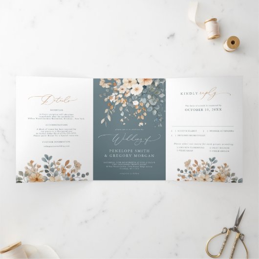 Soft Mute Earthy Tone Floral Water Wedding Dreifach Gefaltete Ankündigung (Innenseite)
