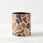Soft Organic Art Mug – Beige & Brown Palette Tasse (Zentrum)