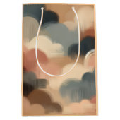 Soft Painterly Clouds Wrapping Paper — Neutral Bru Mittlere Geschenktüte (Vorderseite)