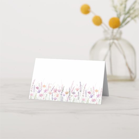 Soft Pastel Floral Wildflower Wedding Platzkarte (Rückseite)
