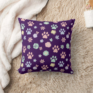 Soft Pastel Paw Prints and Flowers Pattern  Kissen