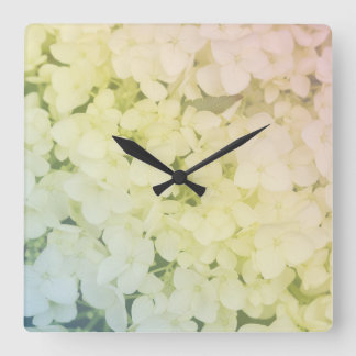 Soft Pastel Rainbow Hydrangea Quadratische Wanduhr