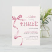 Soft Pink Bow Dritter Geburtstag Mädchen Einladung (Stehend Vorderseite)