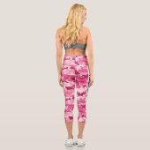 Soft Pink Camouflage PERSONALIZE Capri Leggings (Rückseite)