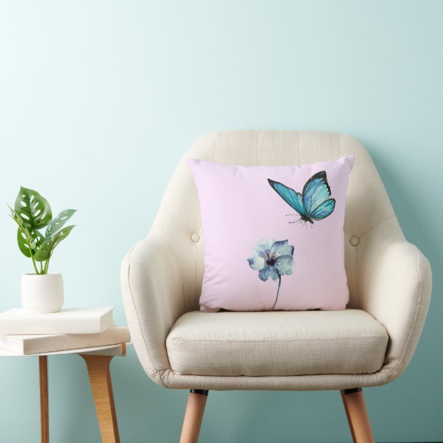 Soft Pink Pillow with Blue Flower and Butterfly Kissen (Stuhl )