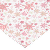 Soft Pink Snowflakes Holiday Table Runner Kurzer Tischläufer (Ecke)
