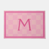 Soft Rose Rosa Buffalo Kariert Monogramm Fußmatte (Vorderseite)