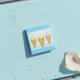 Soft servieren Ice Cream Cones Spaß Sommerabend Button