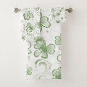 Soft Shamrock Whispers in Sage Green Badhandtuch Set (Insitu)