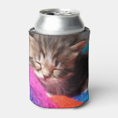 Soft Sleepy Newborn Kitten Phototgraph Dosenkühler (Kanne Vorderseite)