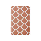 Soft Terracotta Marokkanisch Trellis Quatrefoil Badematte (Vorderseite Vertikal)