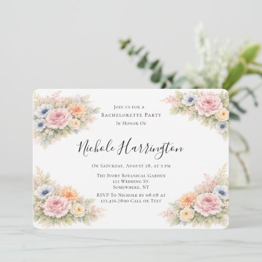 Soft Watercolor Floral Bachelorette Party Einladung (Stehend Vorderseite)