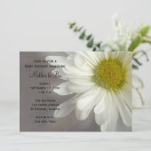 Soft White Daisy Baby Dusche Einladung (Stehend Vorderseite)