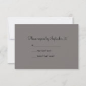 Soft White Daisy on Grey Wedding RSVP Karte (Rückseite)