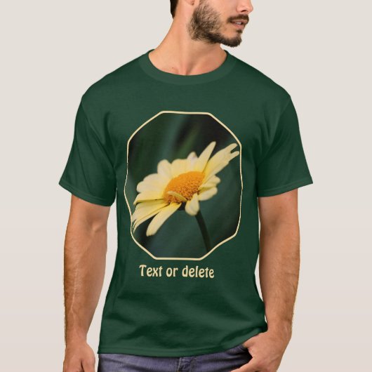 Soft Yellow Daisy Flower Nature Personalized T-Shirt (Vorderseite)
