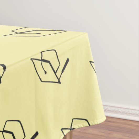 Soft Yellow Modern Graduation Photo Cap Pattern Tischdecke (Beispiel)