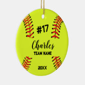 Softball Ball Player | Individuelle Name-Nummer un Keramik Ornament (Rechts)