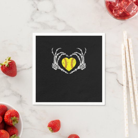 Softball Heart Skeleton Hand Halloween Kostümspass Serviette (Beispiel)