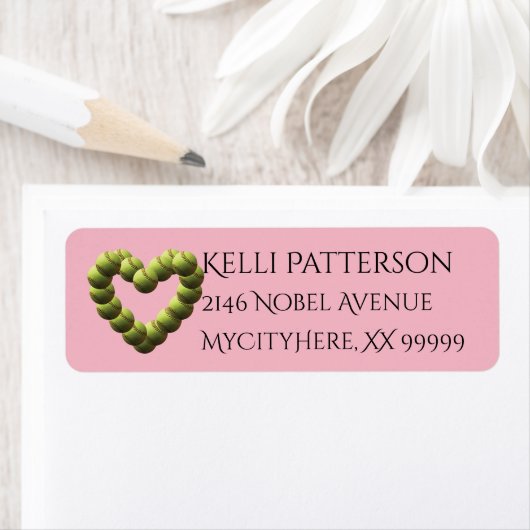 Softball-Herz-Softballs in Bewegung mit 3 Zeilen (Insitu)