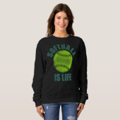 Softball ist ein langsamer Pitch-Softballer im Leb Sweatshirt (Vorne ganz)