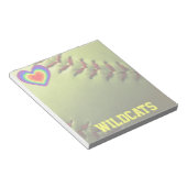 Softball Pride Rainbow Herz und Name Notizblock (angewinkelt)