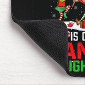 Softball-Team steht auf Santas Weihnachts-Naughty- Mousepad (Ecke)
