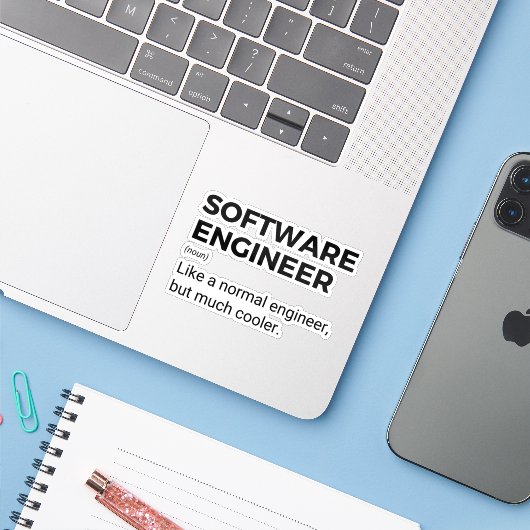 Software Engineer Funny Developer Sprichwort Aufkleber (Laptop mit iPhone)