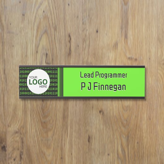 Software-Thema Binärkode-Technologie-Geschäft: eig Türschild