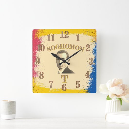 Soghomon T Wanduhr (Zuhause)