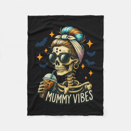 Soky Mummy Skeleton Coffee Vibes Halloween Mom Pro Fleecedecke (Vorderseite)