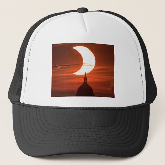 Solar Eclipse 2021 Truckerkappe (Vorderseite)