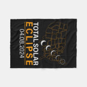 Solar Eclipse 2024 Map Eclipse 8. April 2024 Eclip Fleecedecke (Vorderseite (Horizontal))