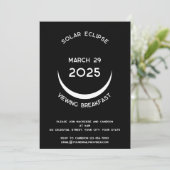 Solar Eclipse 2025 Party Einladung anzeigen (Stehend Vorderseite)
